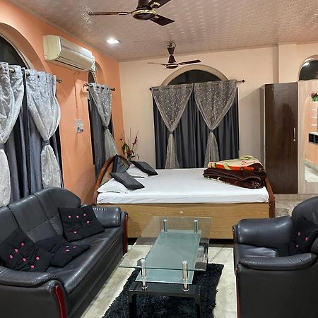 Hotel Swarg International مظفربور المظهر الخارجي الصورة